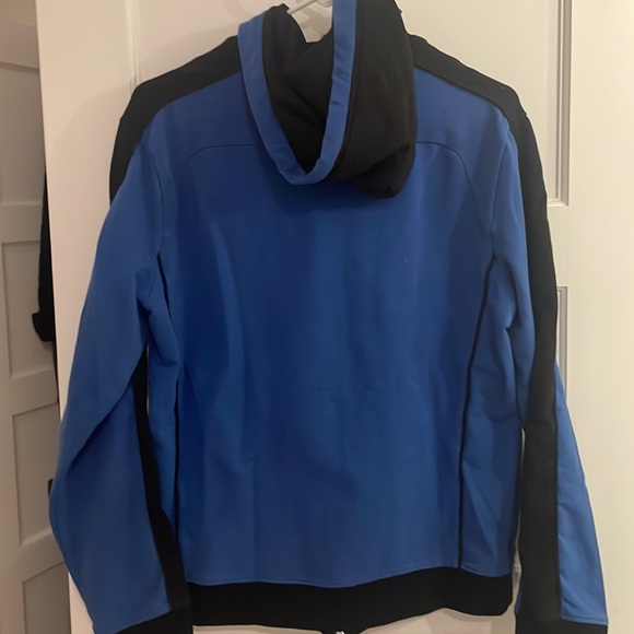 Richmond hoodie. Blue with black detail. Size Large but fits like medium - Picture 2 of 4